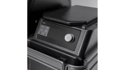 Traeger - Ironwood Pellet BBQ -Kitchen Grill Store TFB93RLG IronwoodXL CloseUp Controller 9387 WEB 1000x563 1